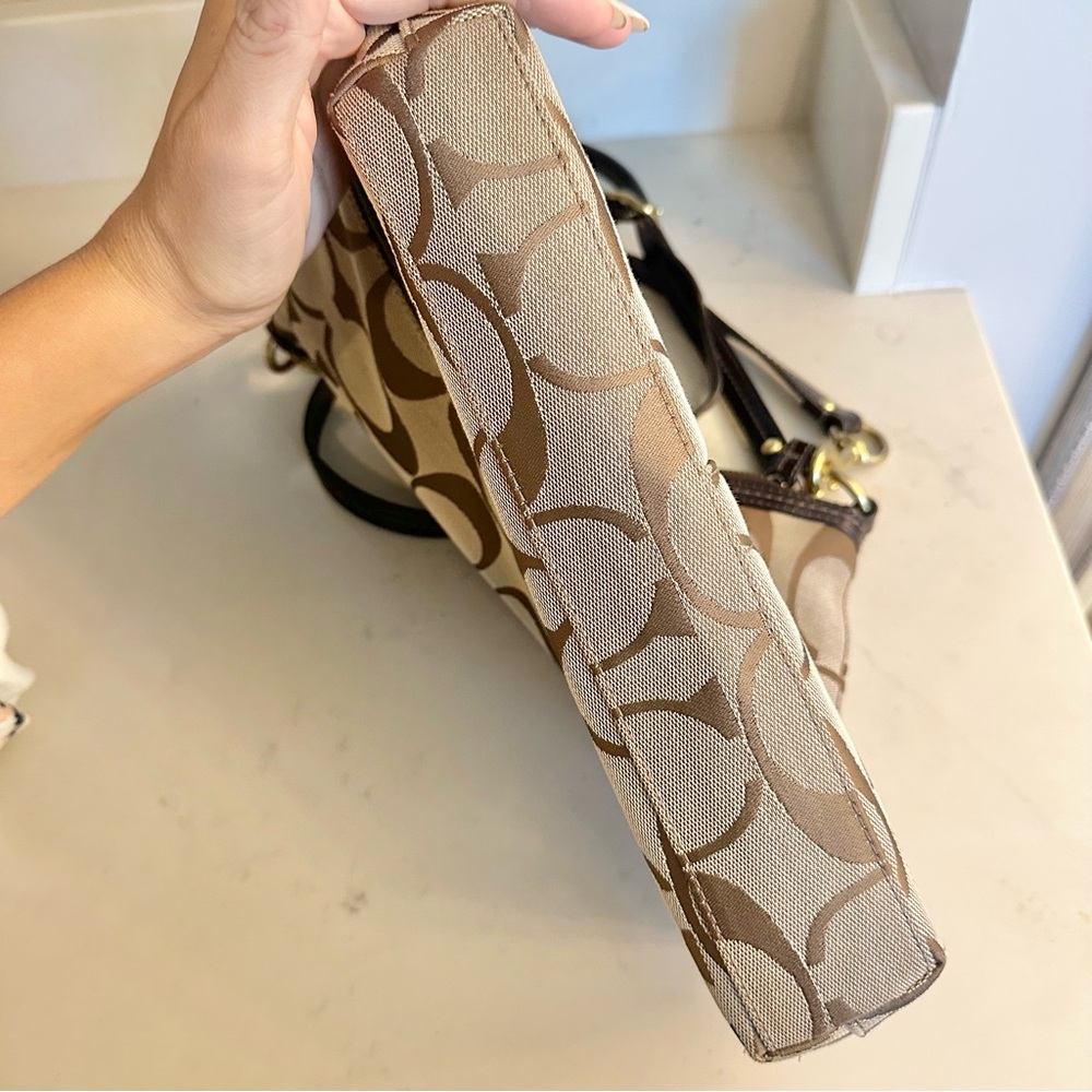 COACH Signature Canvas Fabric Brown Patent Leather Stripe Shoulder Crossbody Bag - Picture 6 of 6